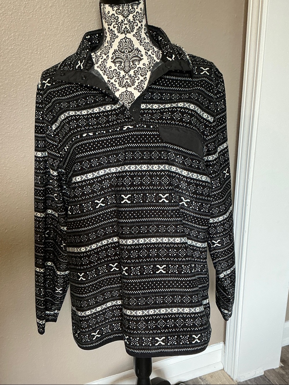 Jachs Black and White Patterned Pullover Jacket Size Large
